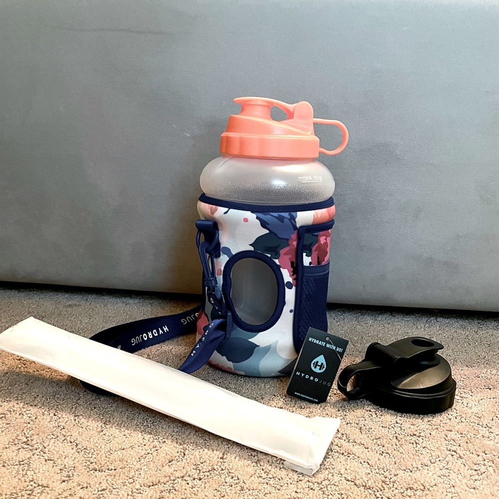 Hydro jug with flower sleeve. Never used! Still has tags.